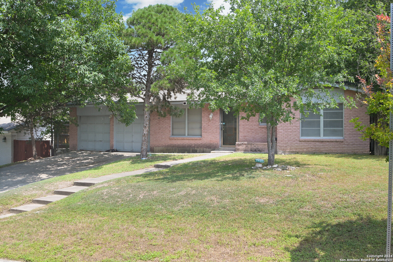 4811 Lyceum Dr