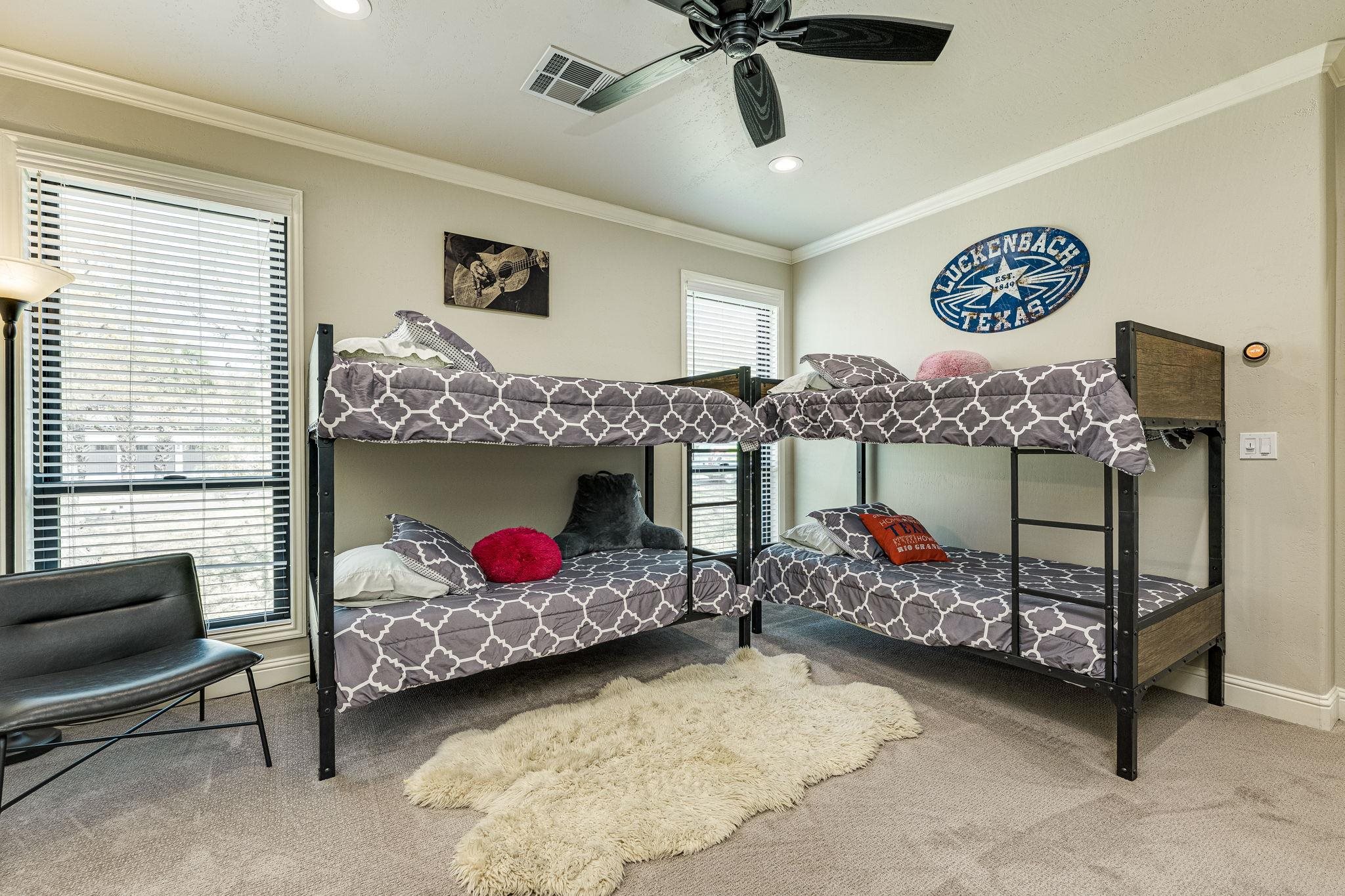 3012 Driftwood Ln Lane