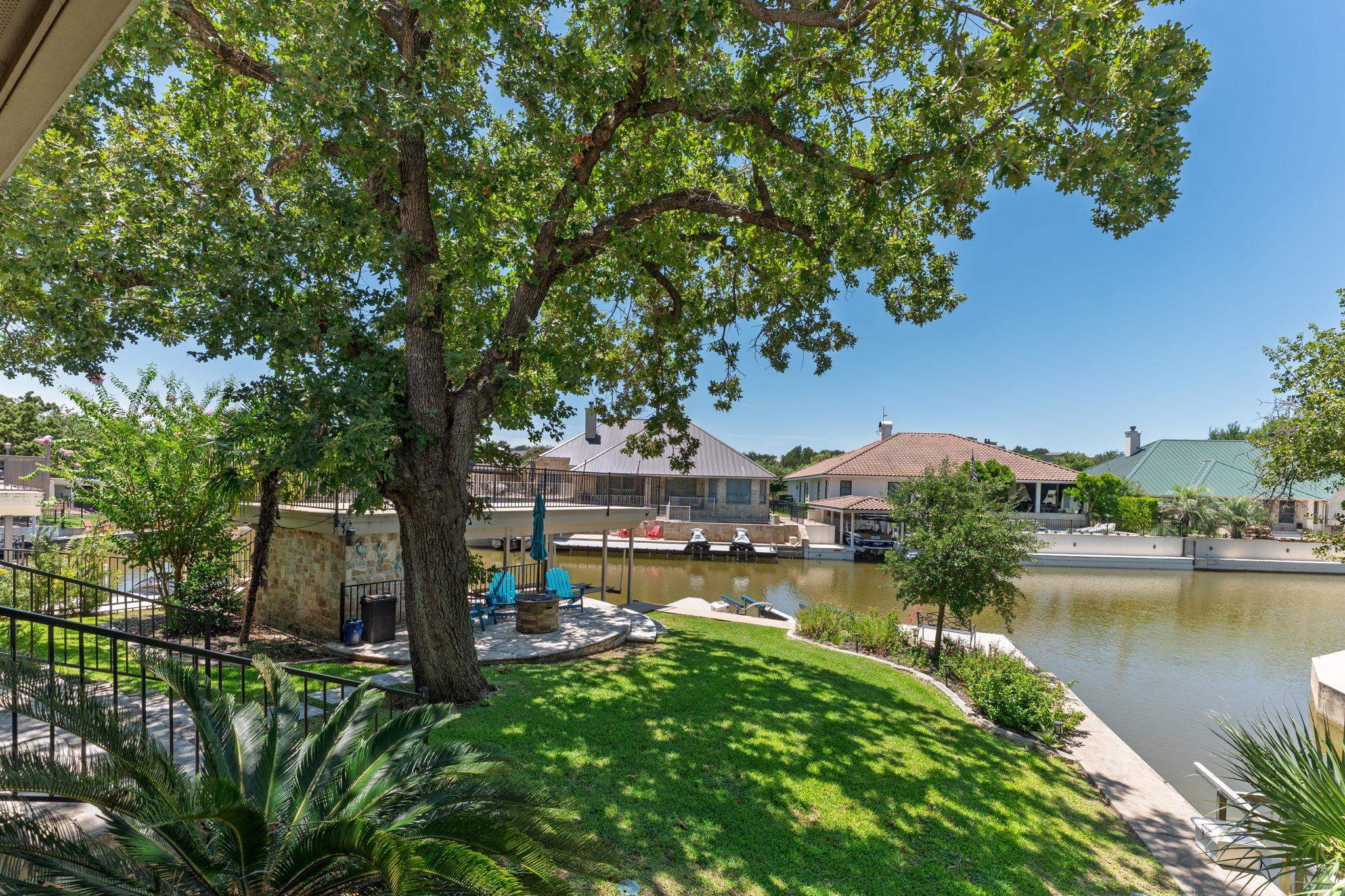 3012 Driftwood Ln Lane