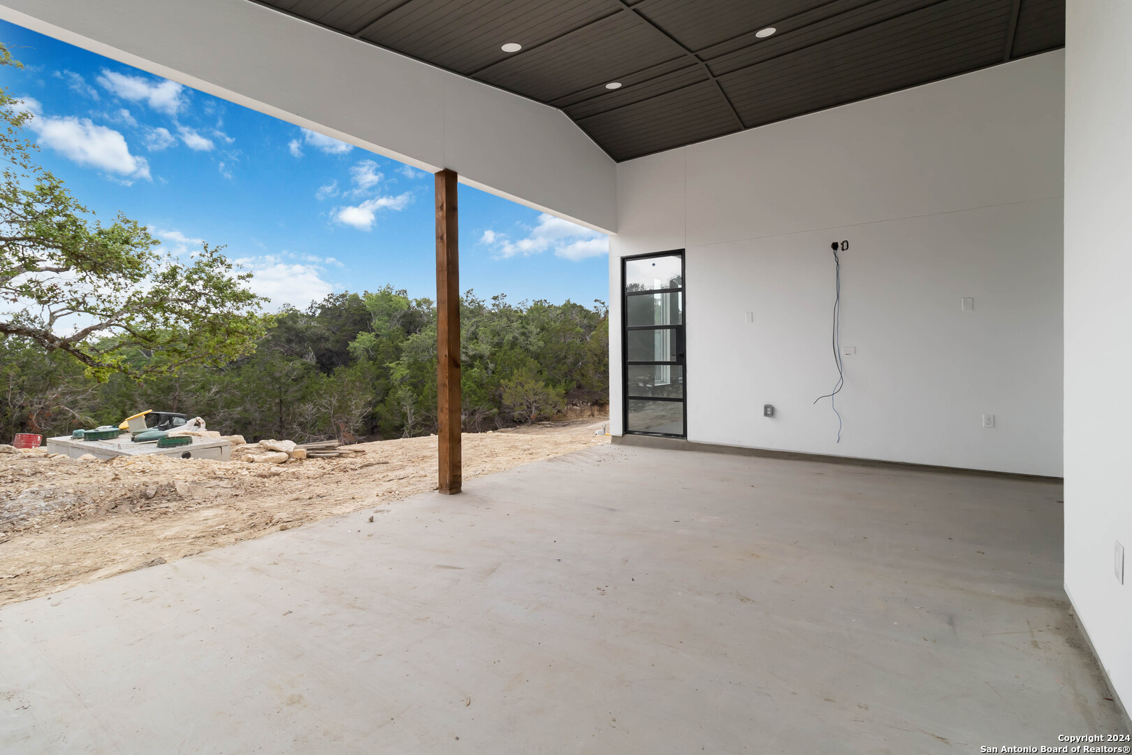 521 Primrose Path