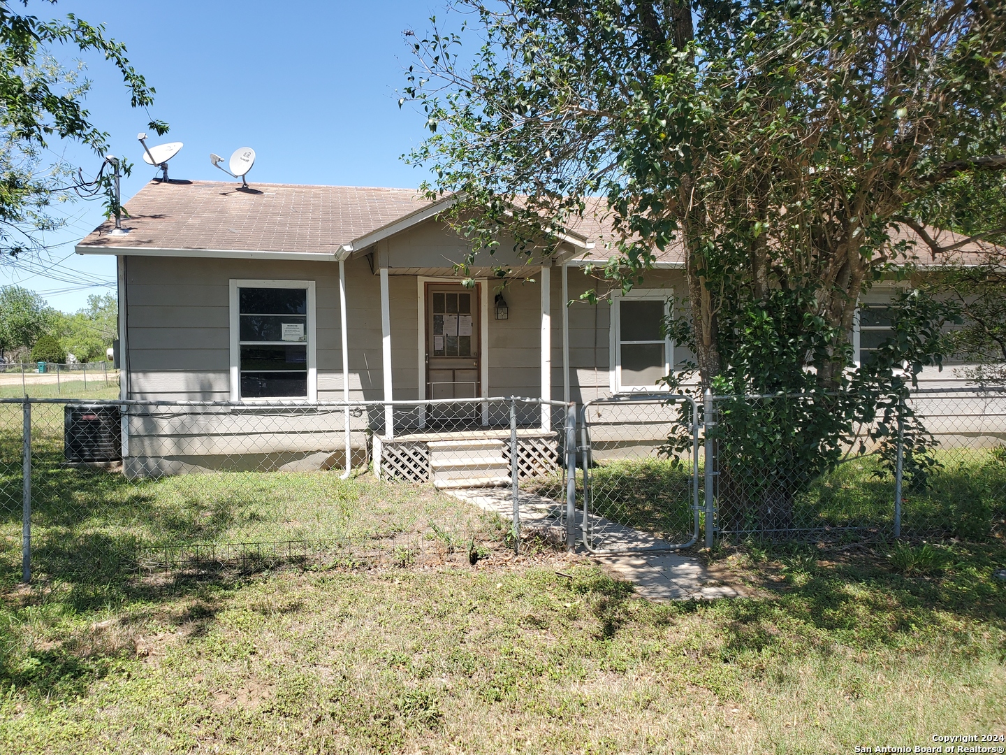 1201 PALMETTO ST