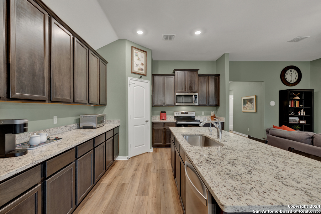 9318 Bennett Frst