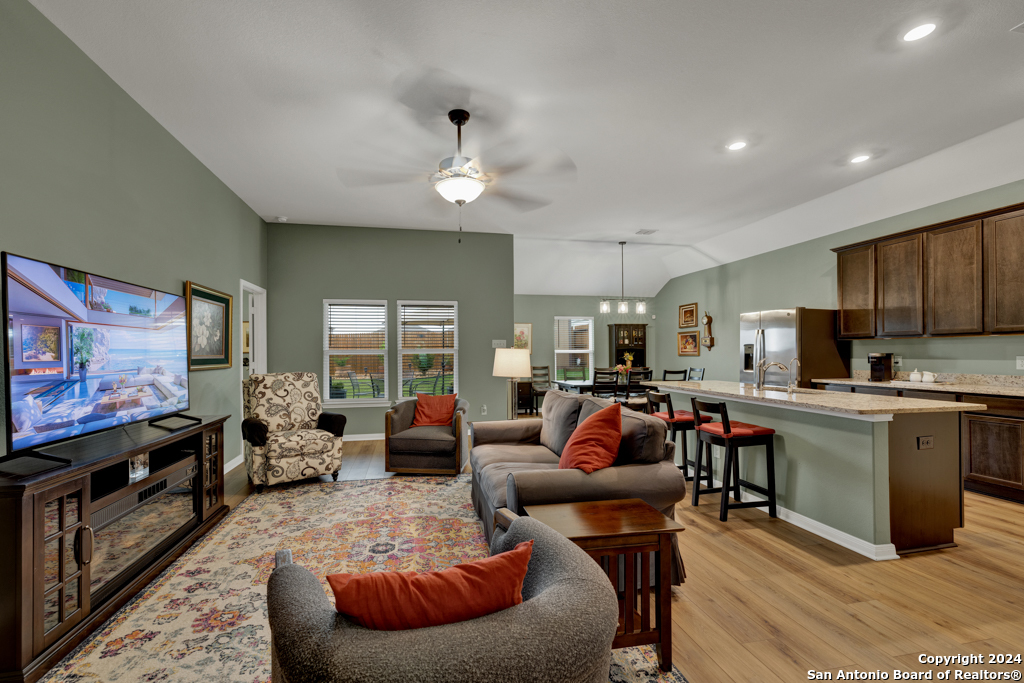 9318 Bennett Frst
