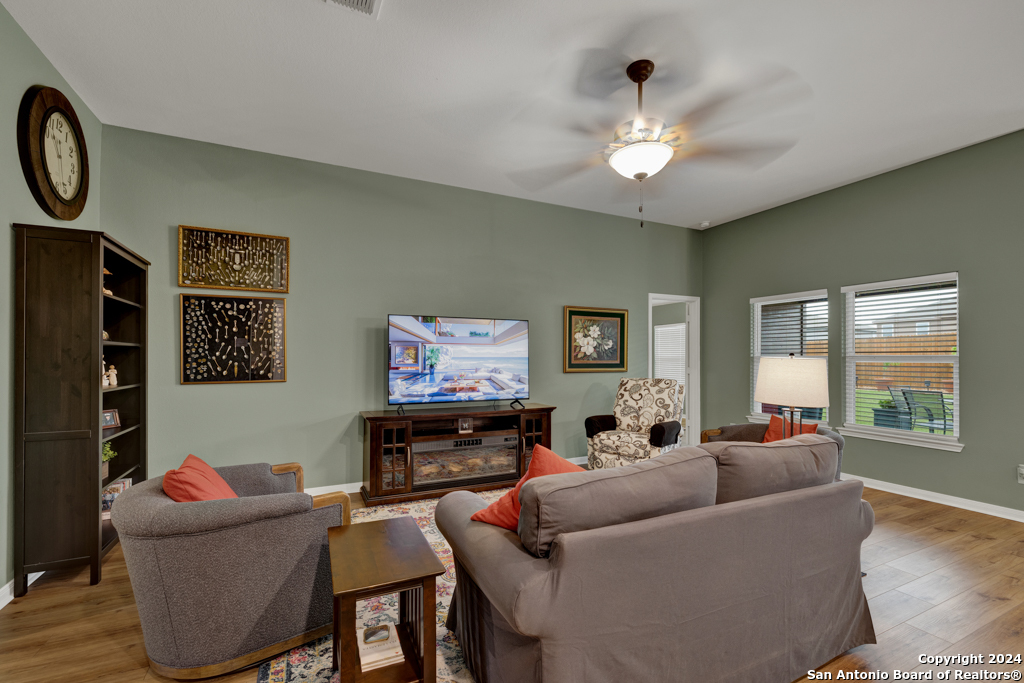 9318 Bennett Frst