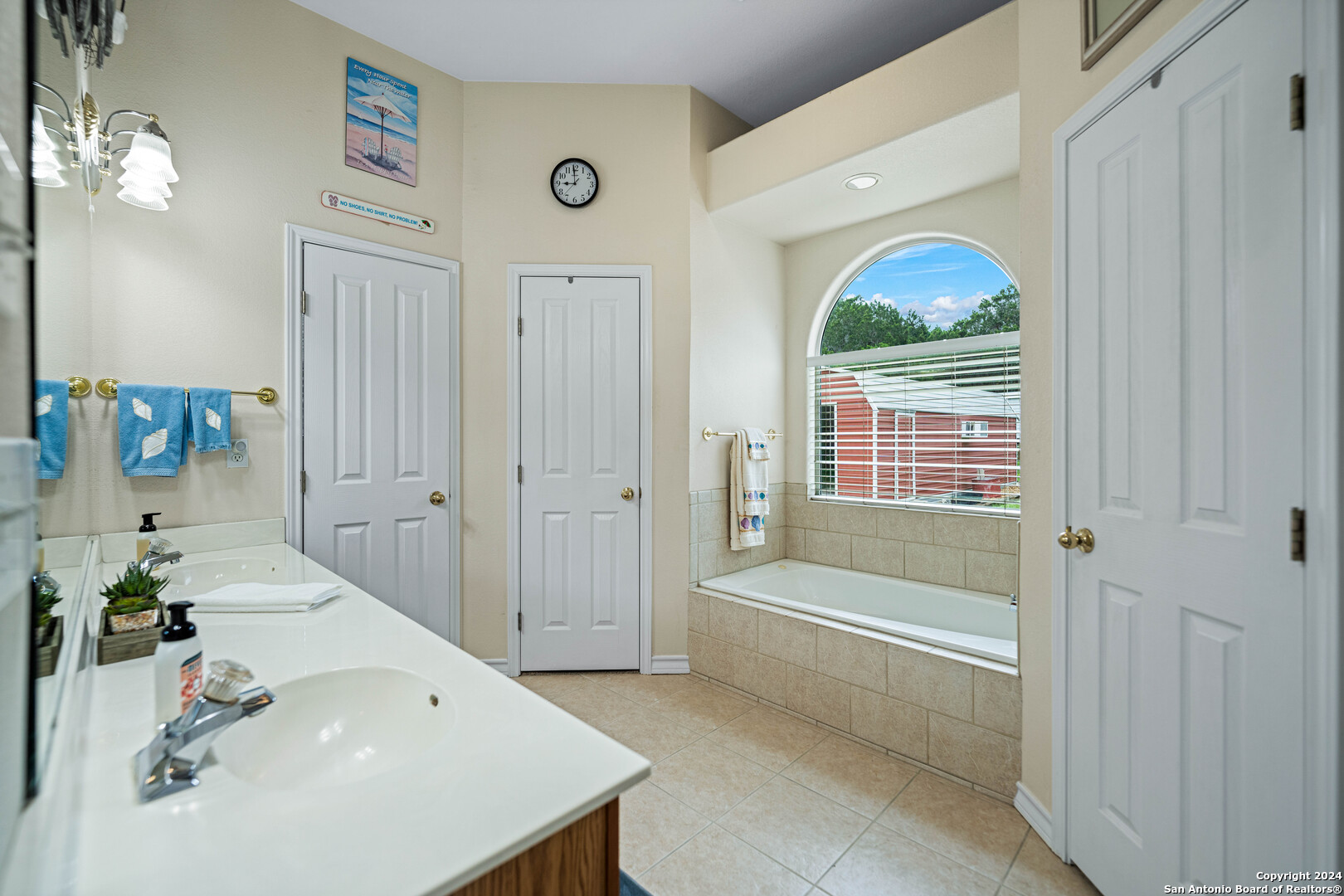 261 Gallagher Dr