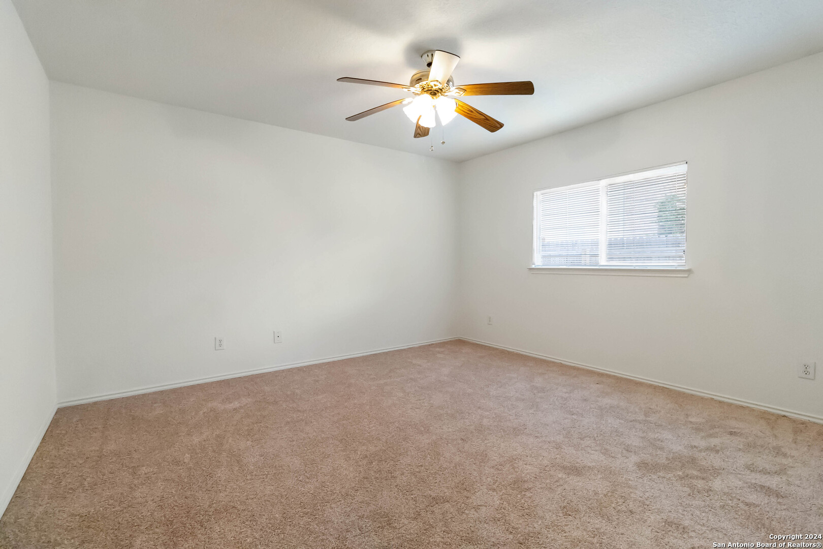3903 Whisper View Dr