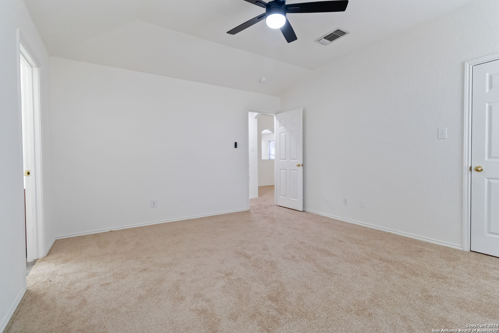 3903 Whisper View Dr