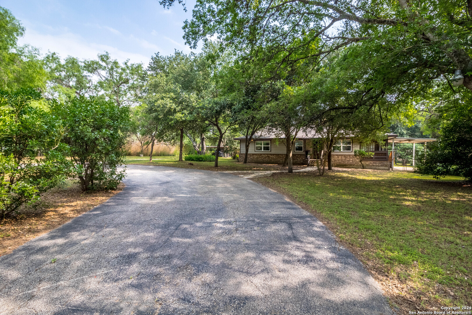 7820 TRIPLE OAKS DR