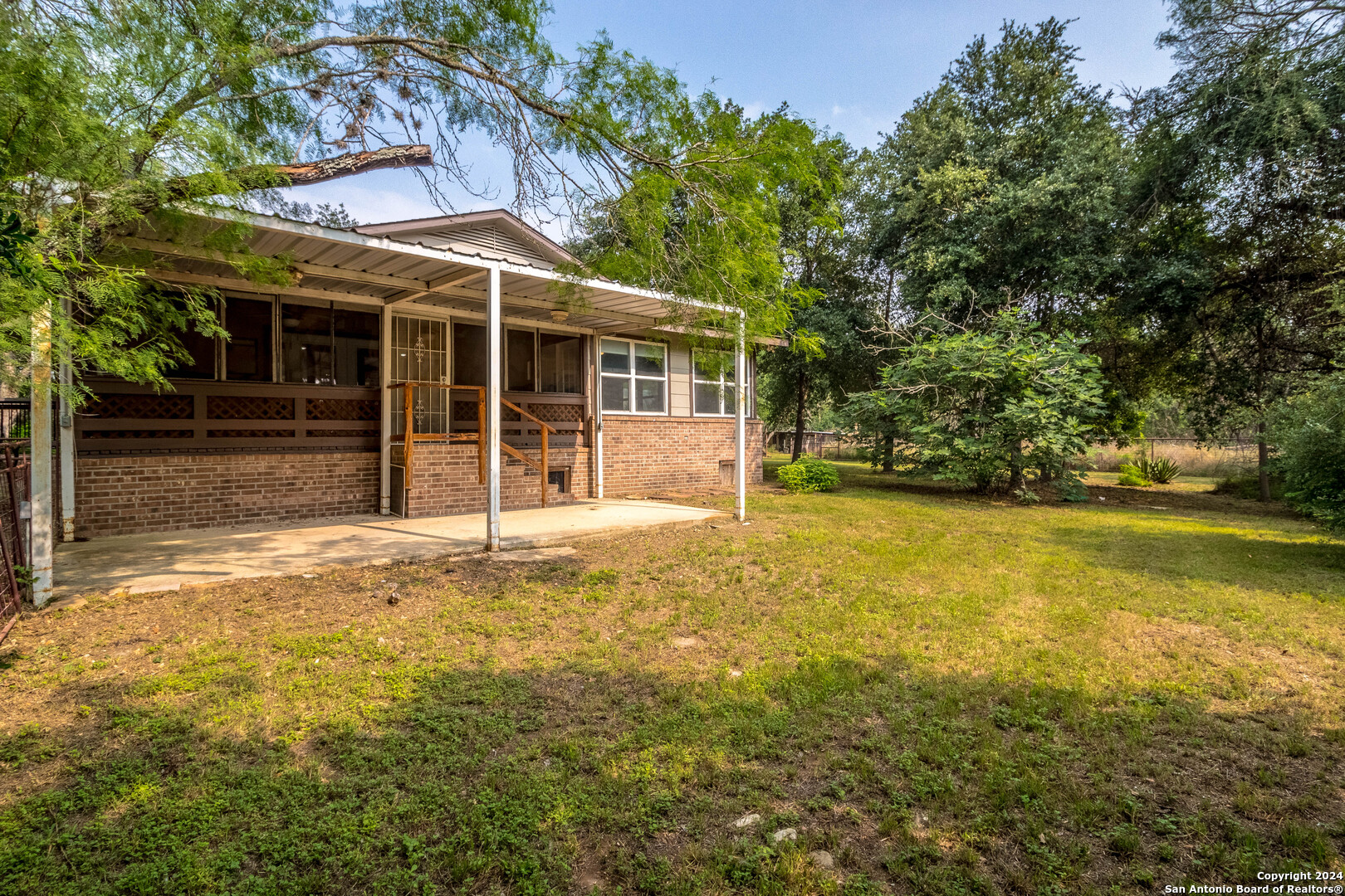 7820 TRIPLE OAKS DR
