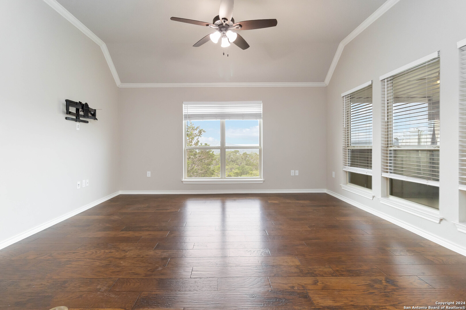 264 W COUNTY ROAD 2481