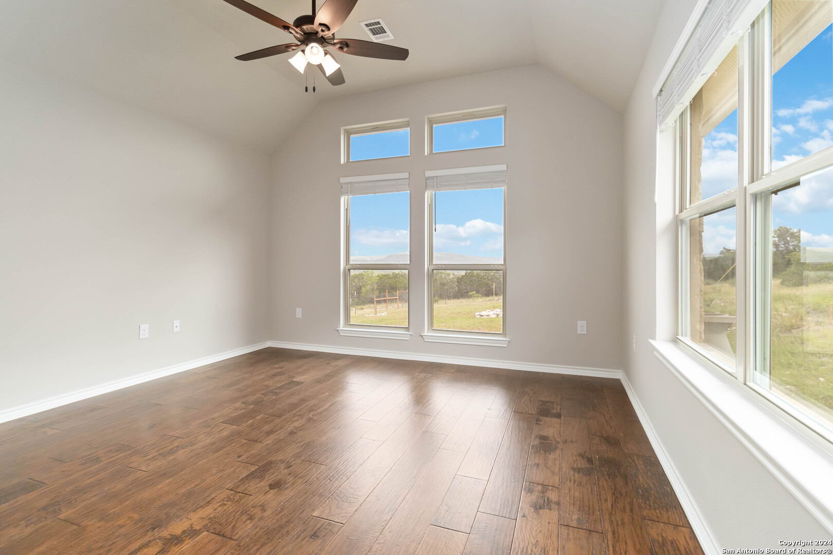 264 W COUNTY ROAD 2481