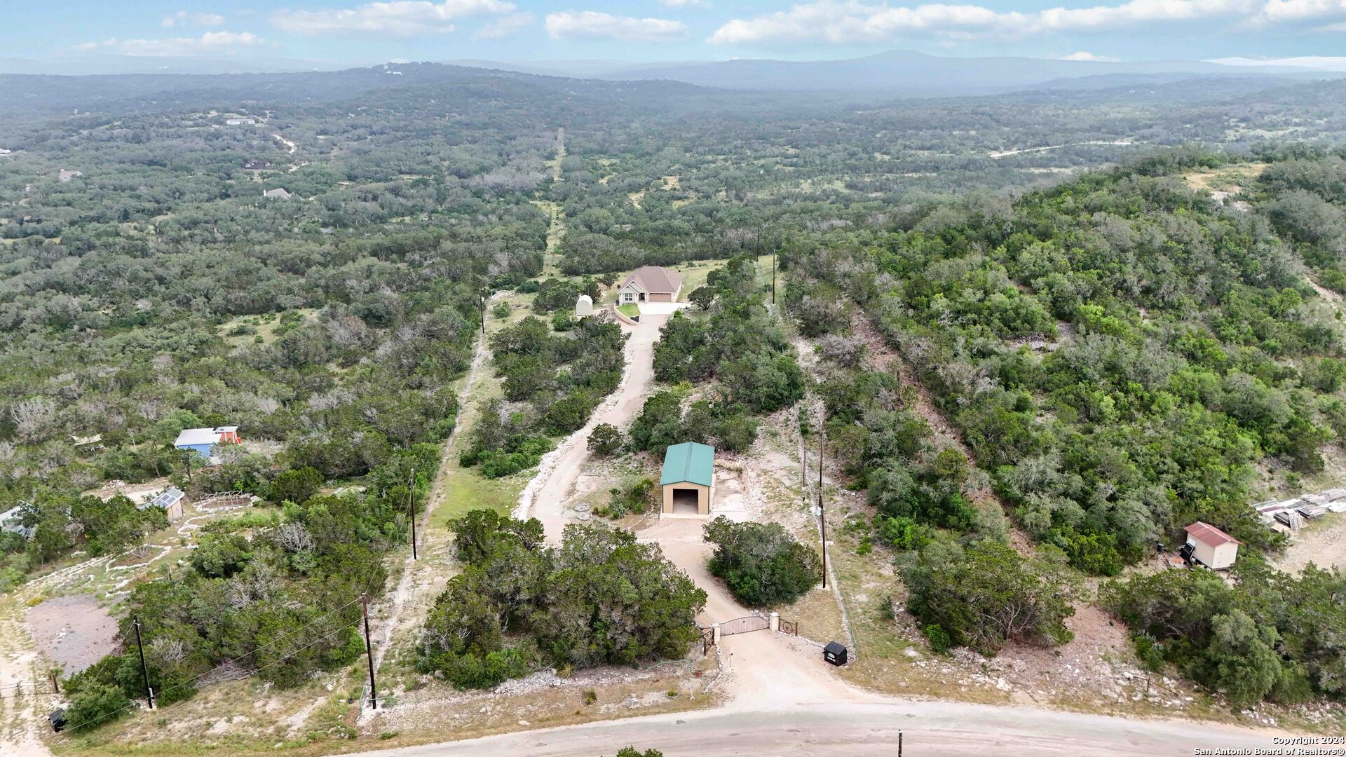 264 W COUNTY ROAD 2481