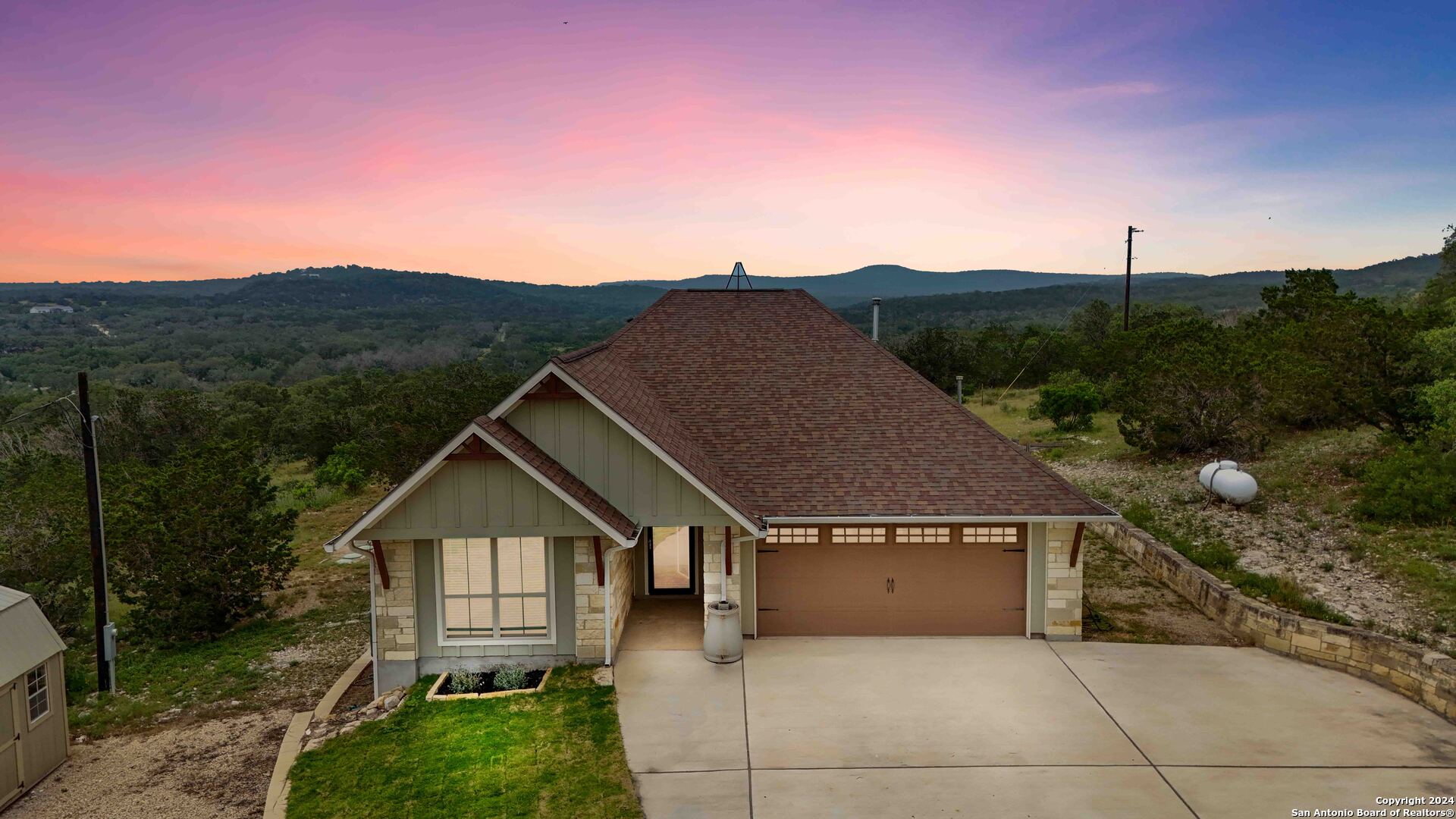 264 W COUNTY ROAD 2481