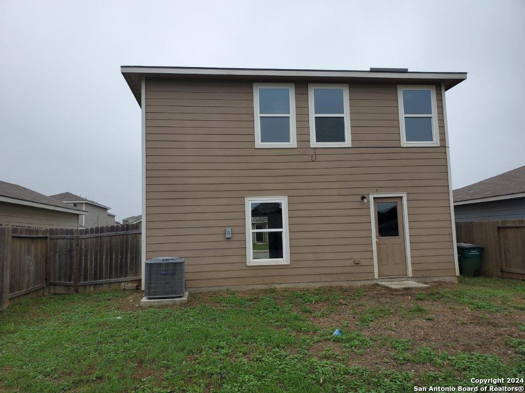2915 LAVENDER MDW