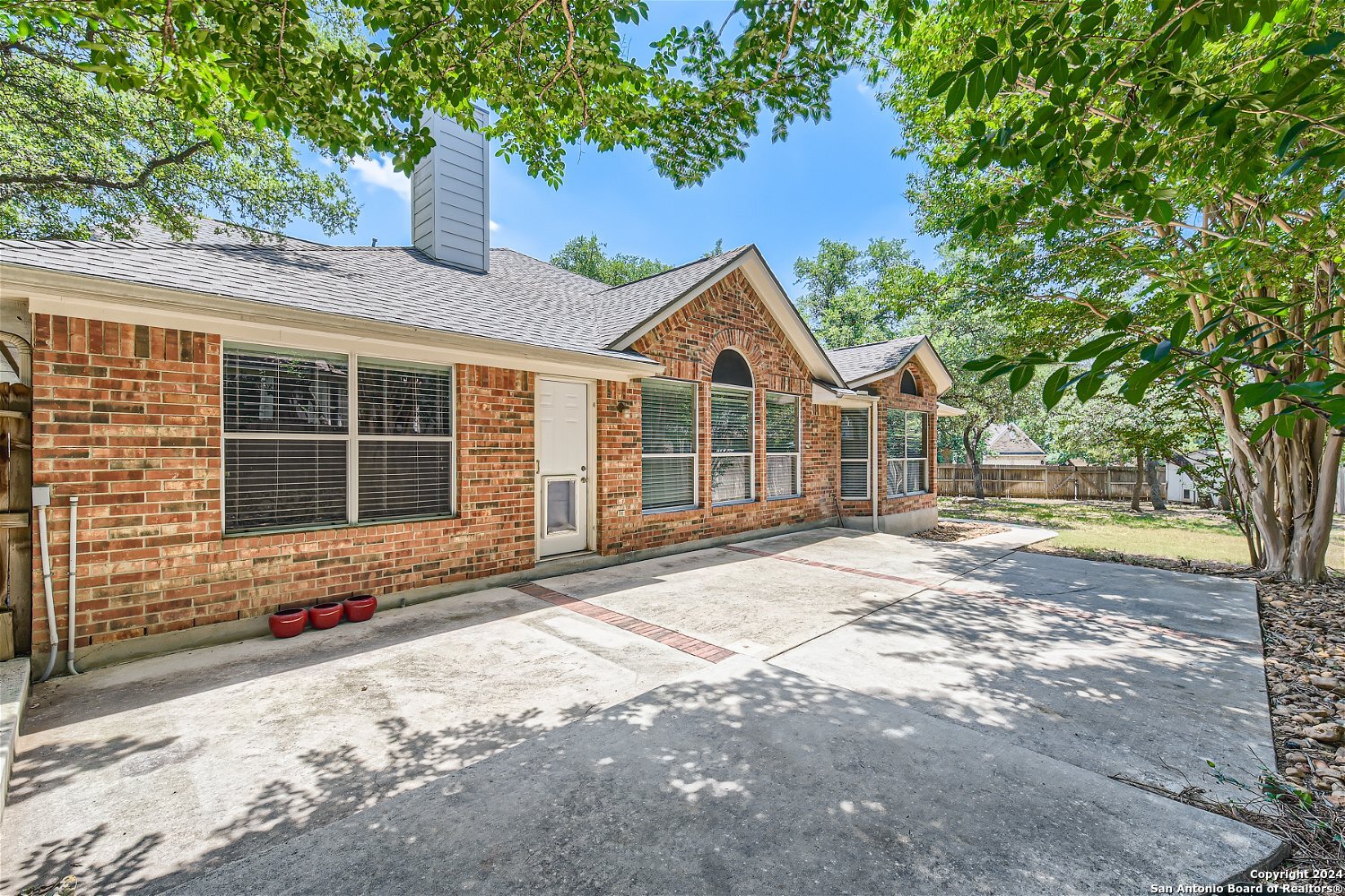 1527 Overlook Creek