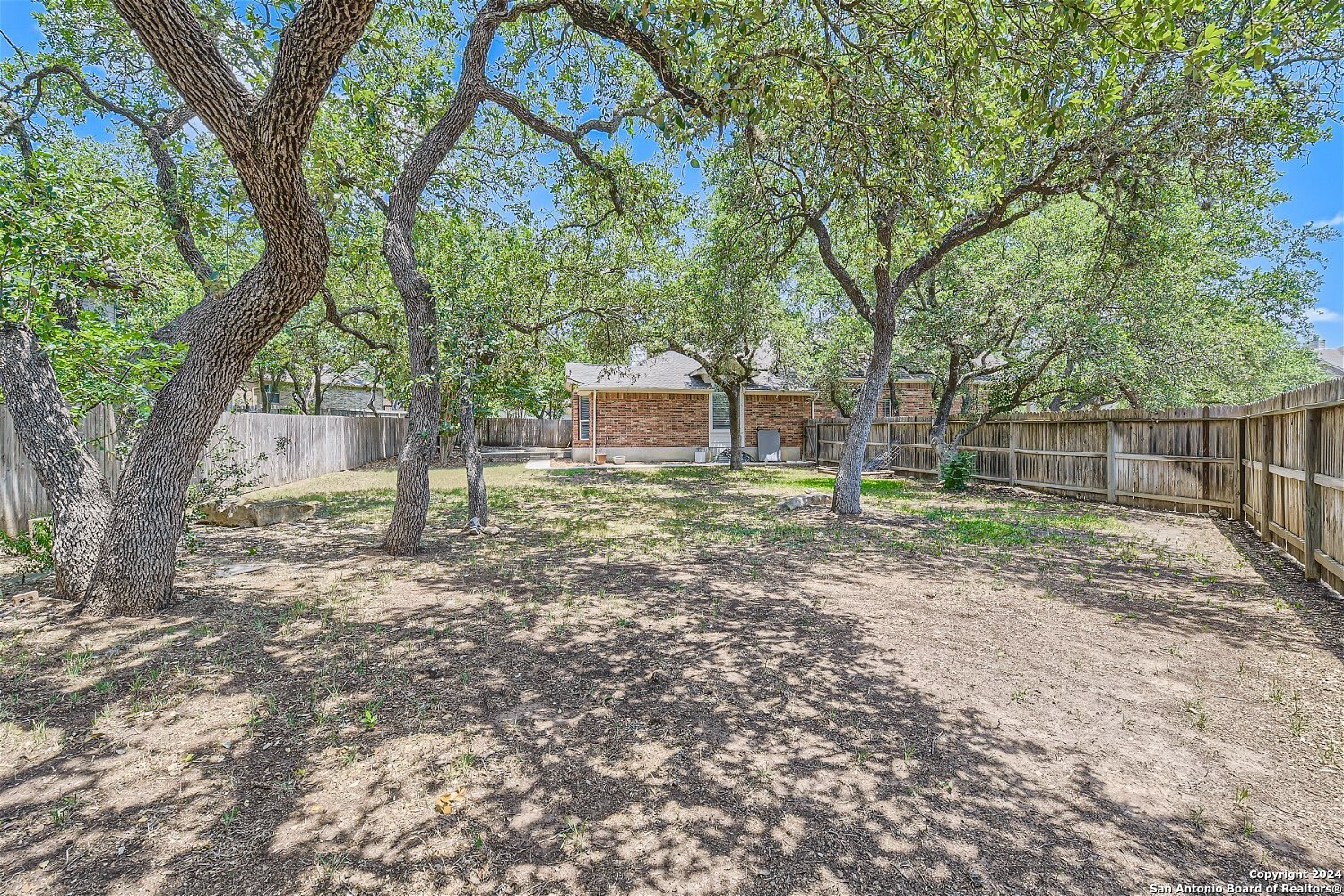 1527 Overlook Creek