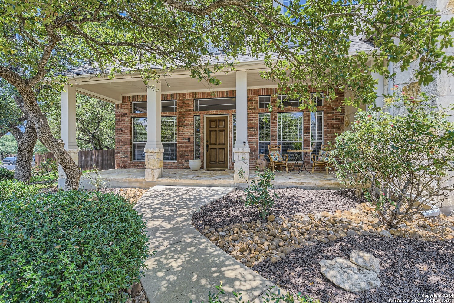 1527 Overlook Creek