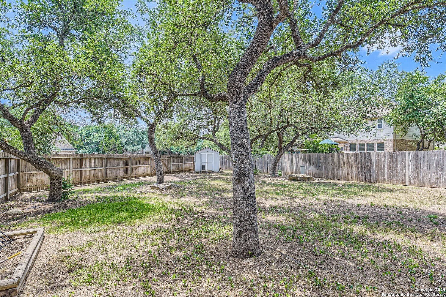 1527 Overlook Creek