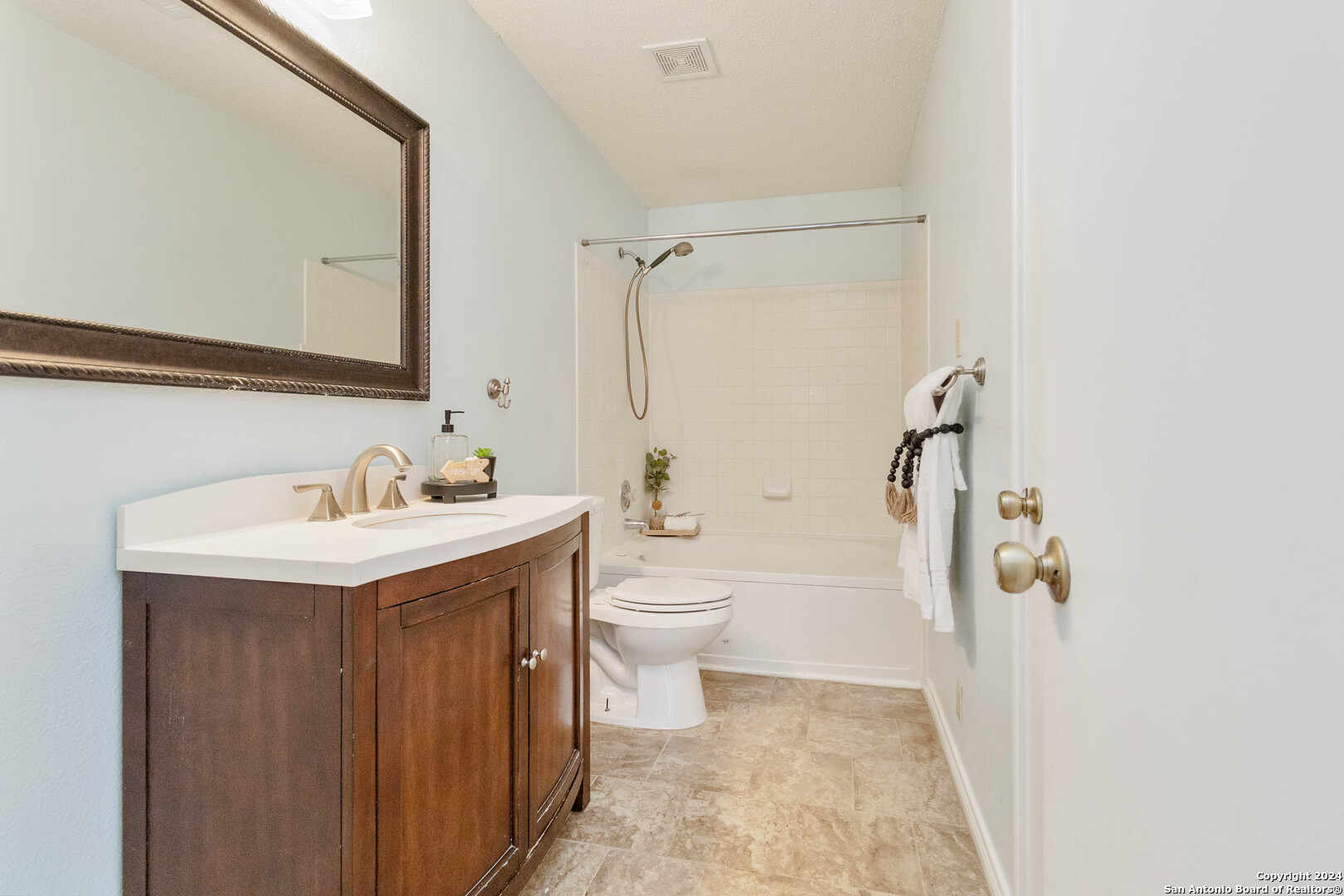 10210 Sandbrook Hill