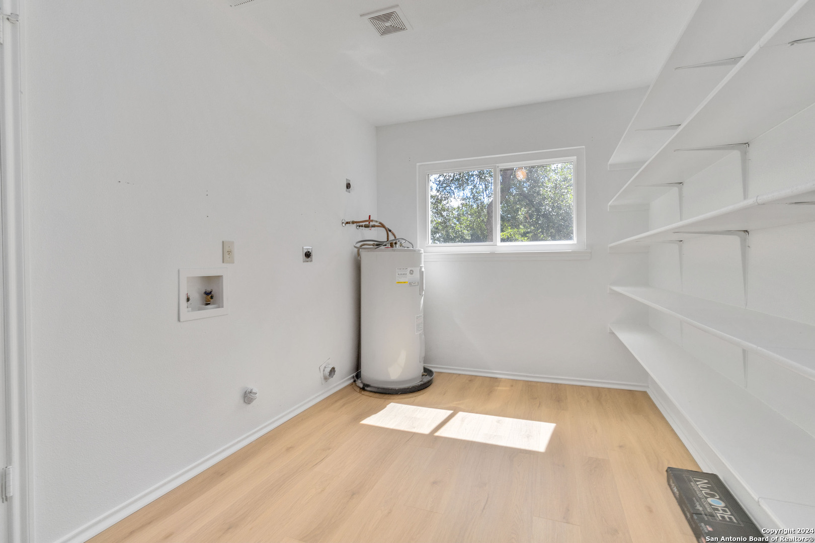 10210 Sandbrook Hill