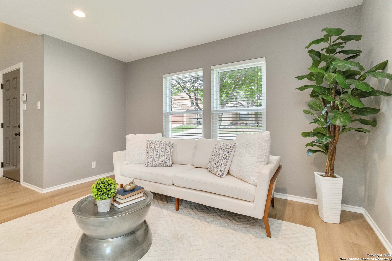 10210 Sandbrook Hill