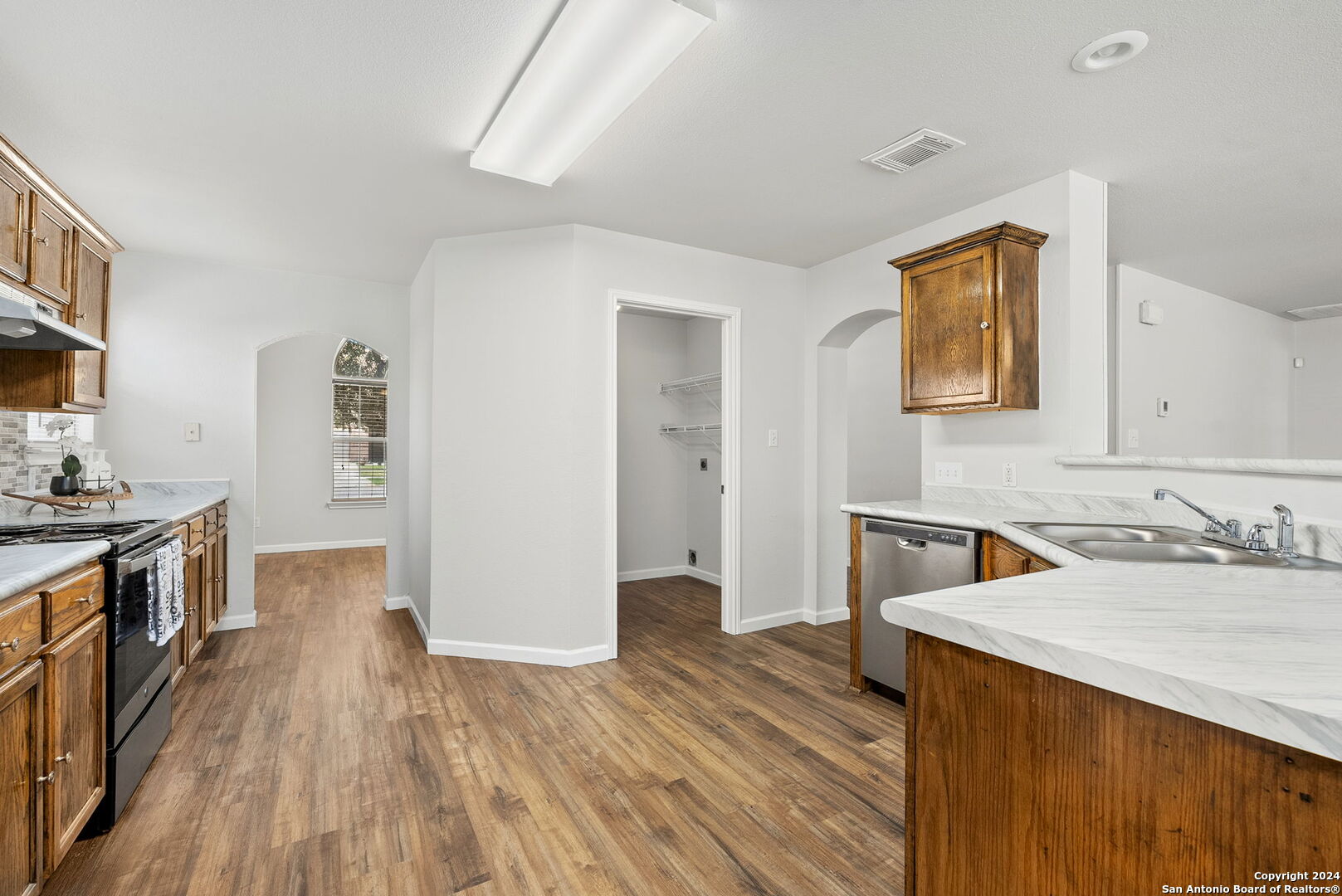 8226 Coppergate