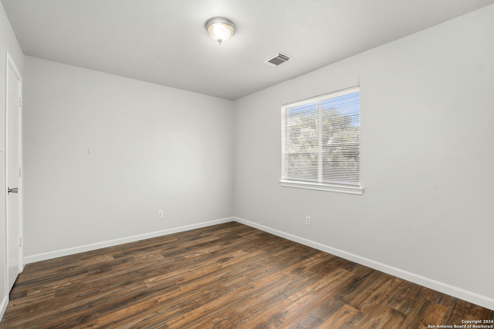 8226 Coppergate