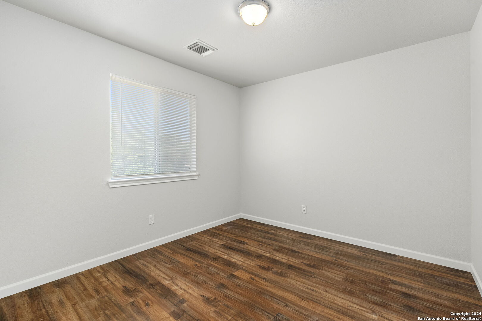8226 Coppergate