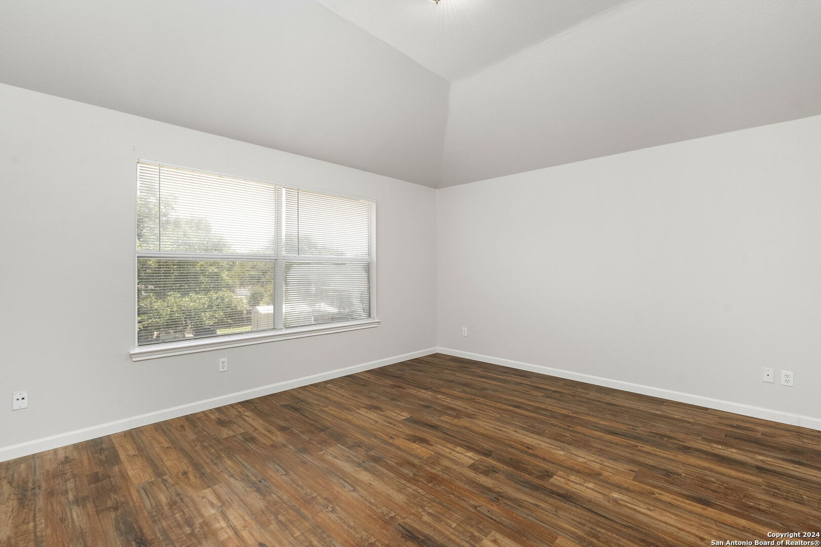 8226 Coppergate