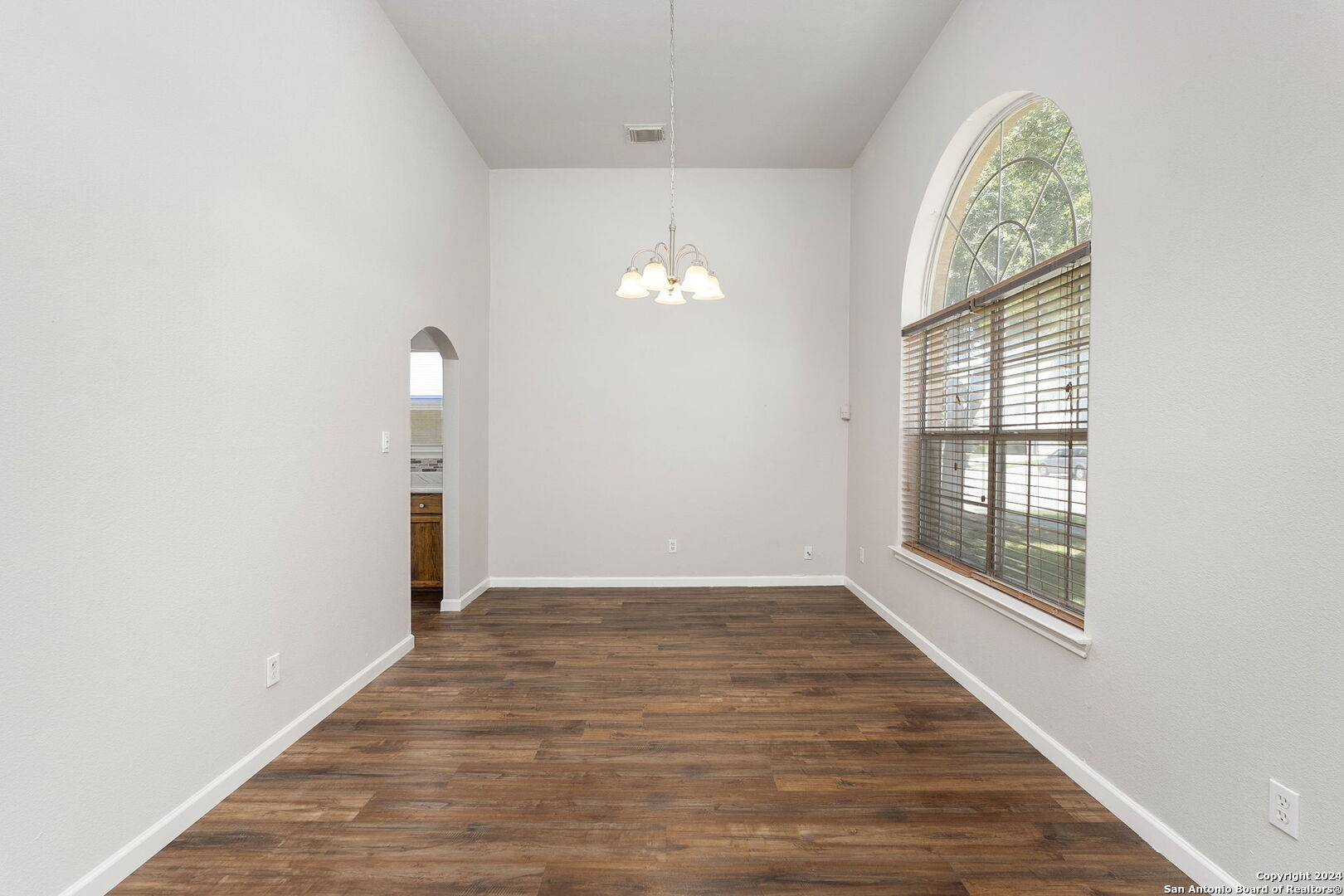 8226 Coppergate
