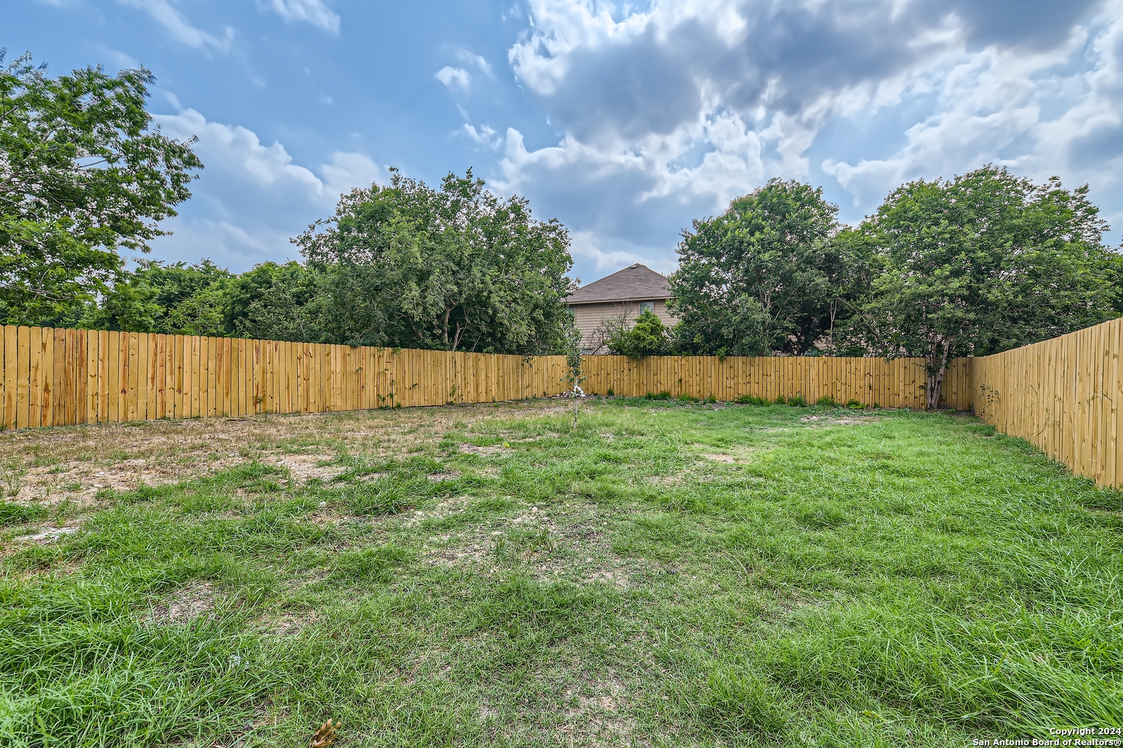 8843 TROY DR