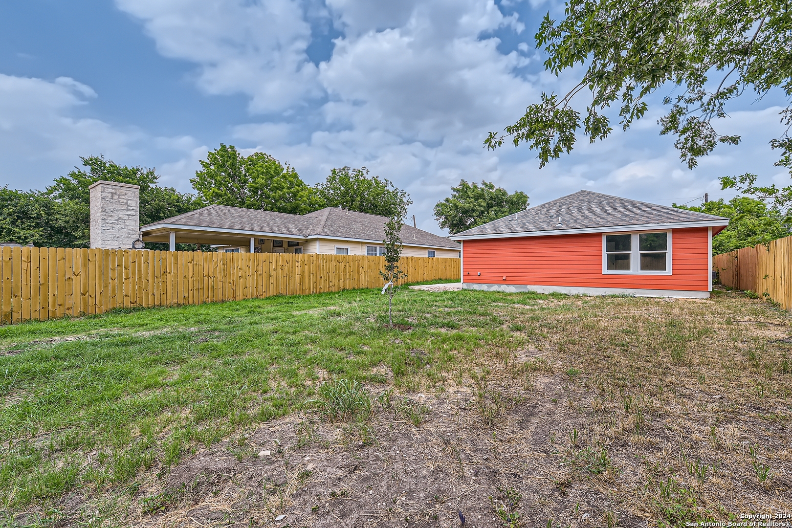 8843 TROY DR
