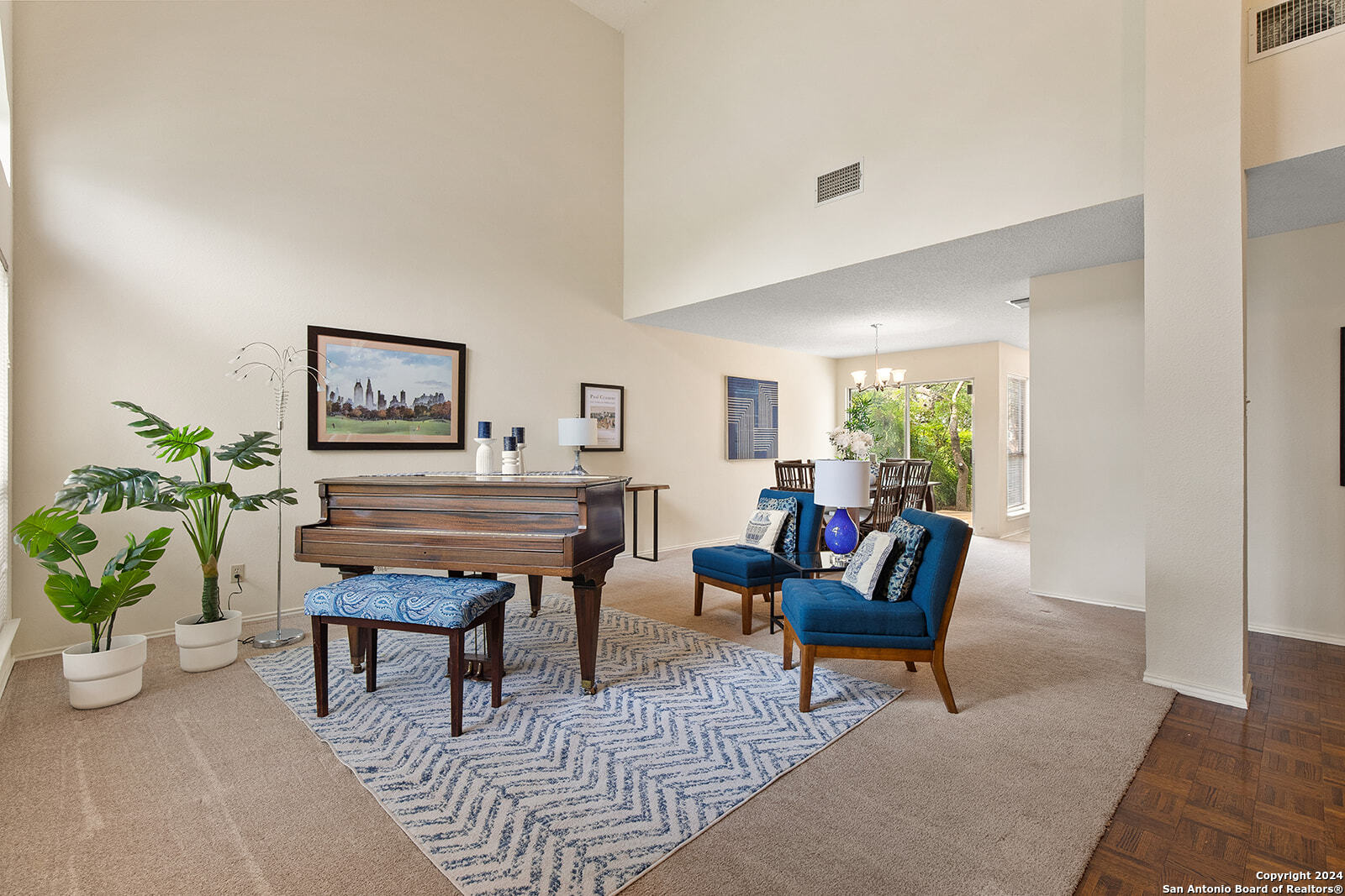 13738 OAK PEBBLE