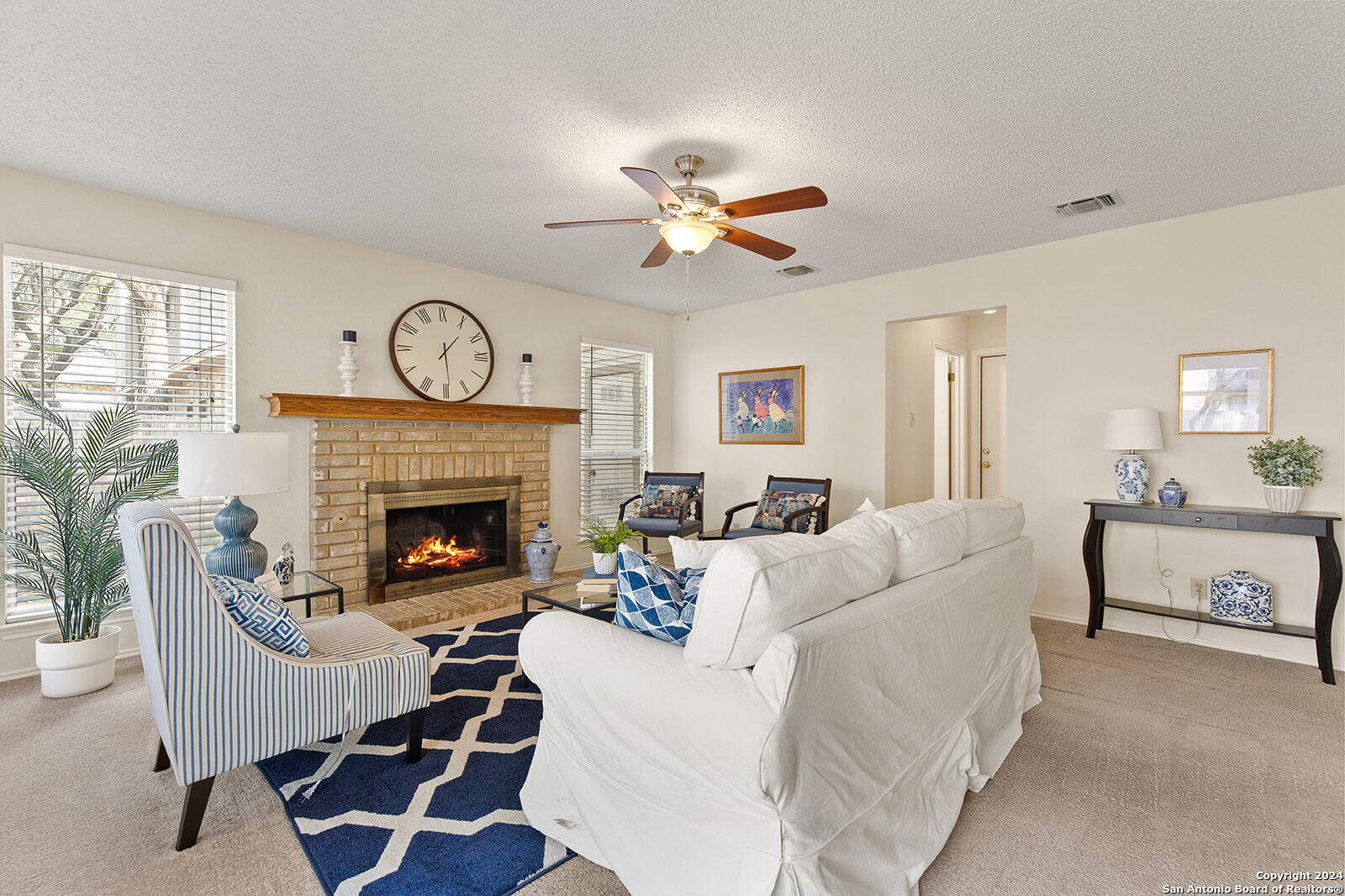 13738 OAK PEBBLE