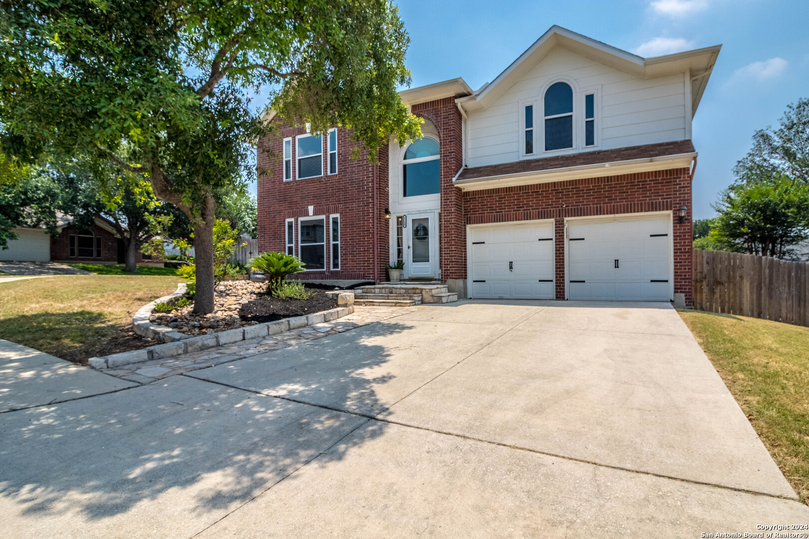 1128 Lauran Park Dr.