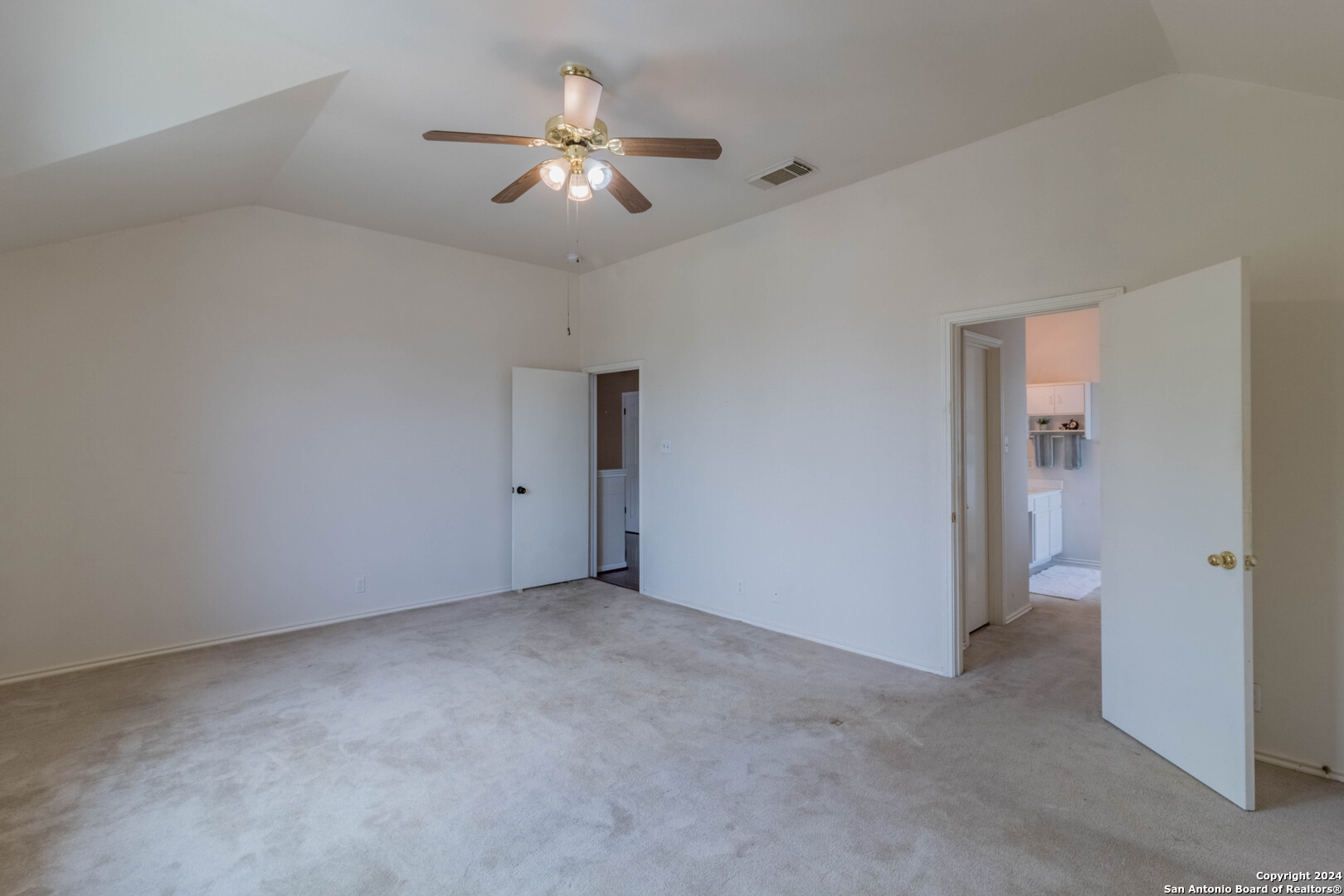 1128 Lauran Park Dr.