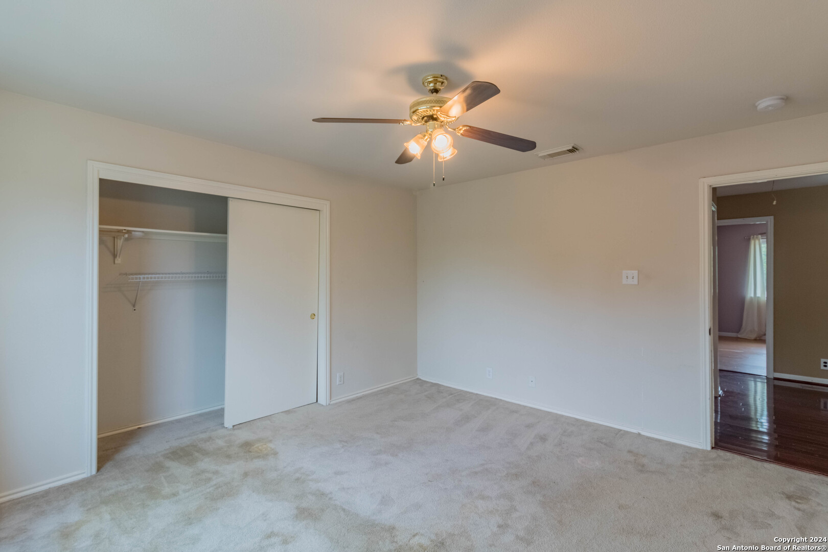 1128 Lauran Park Dr.