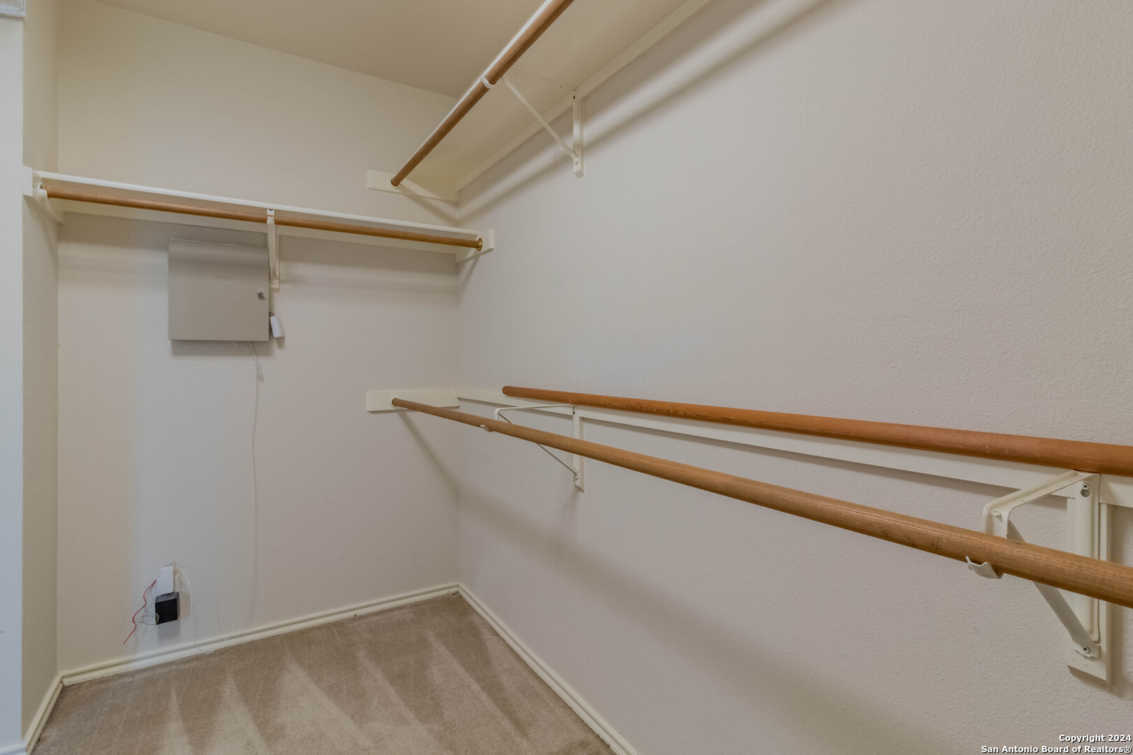 1128 Lauran Park Dr.
