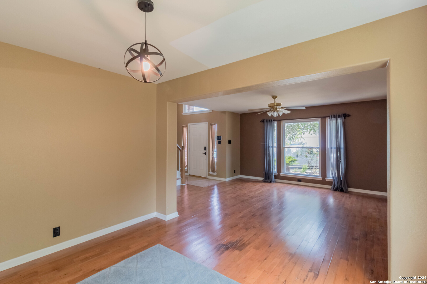 1128 Lauran Park Dr.