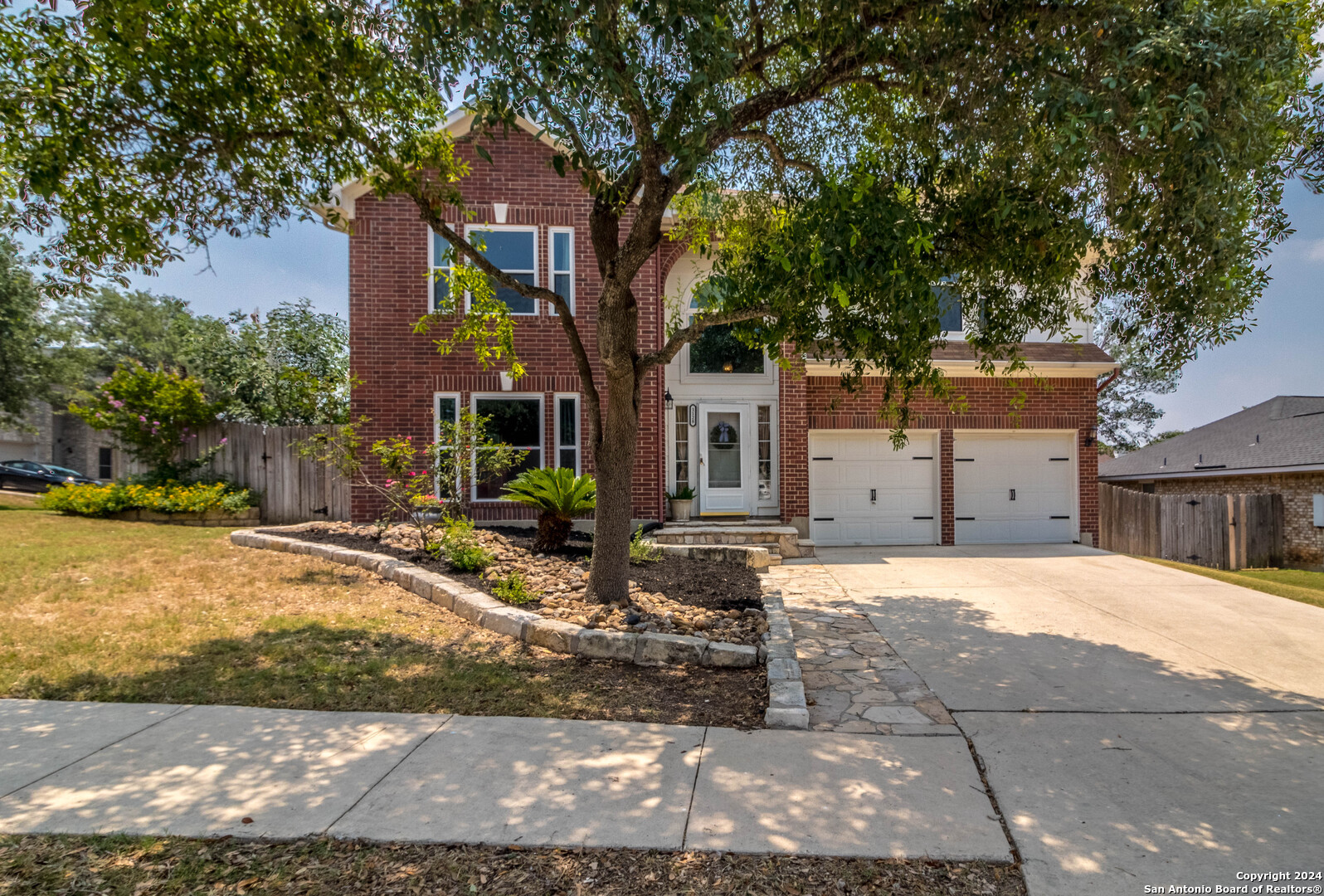 1128 Lauran Park Dr.
