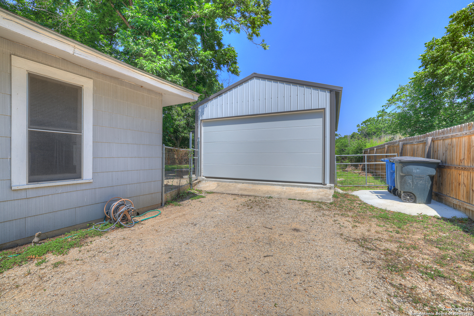 841 JOSEPHINE ST