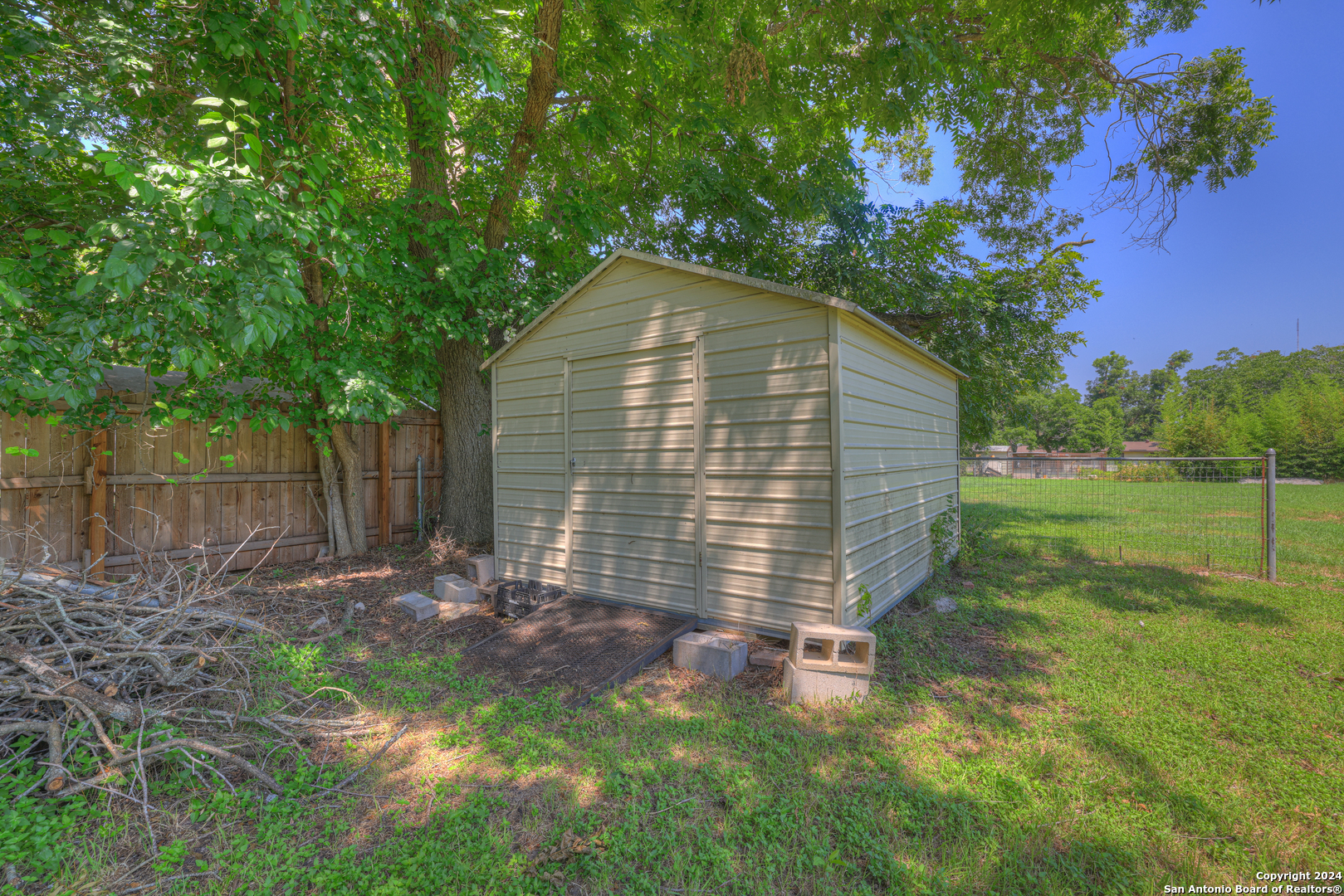 841 JOSEPHINE ST