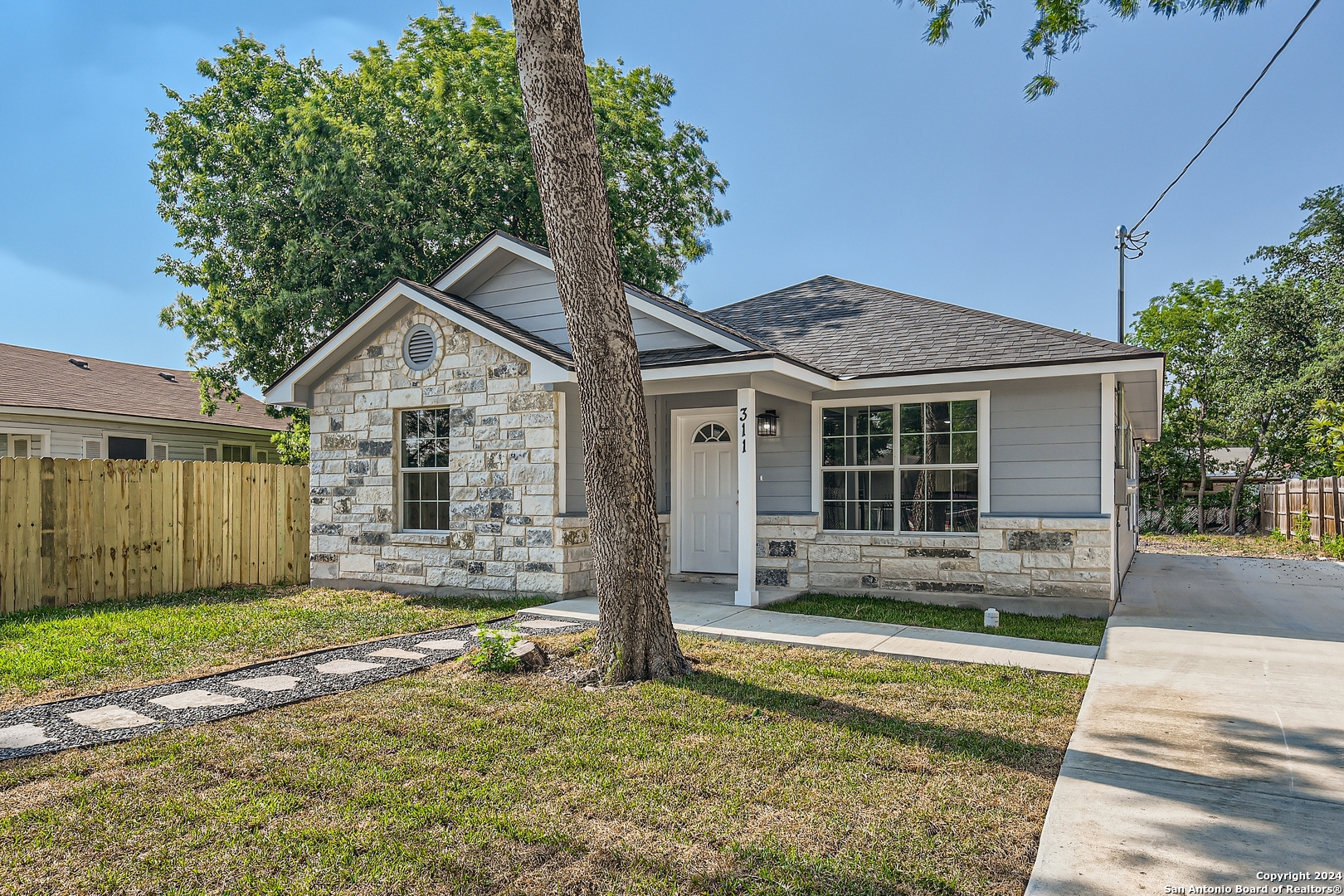 311 WAGNER AVE