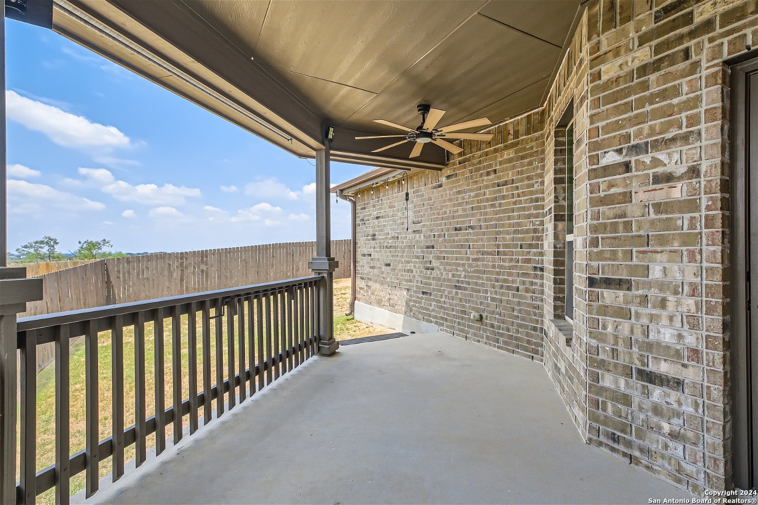 15243 COMANCHE HILLS