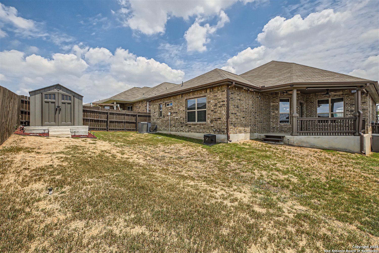 15243 COMANCHE HILLS