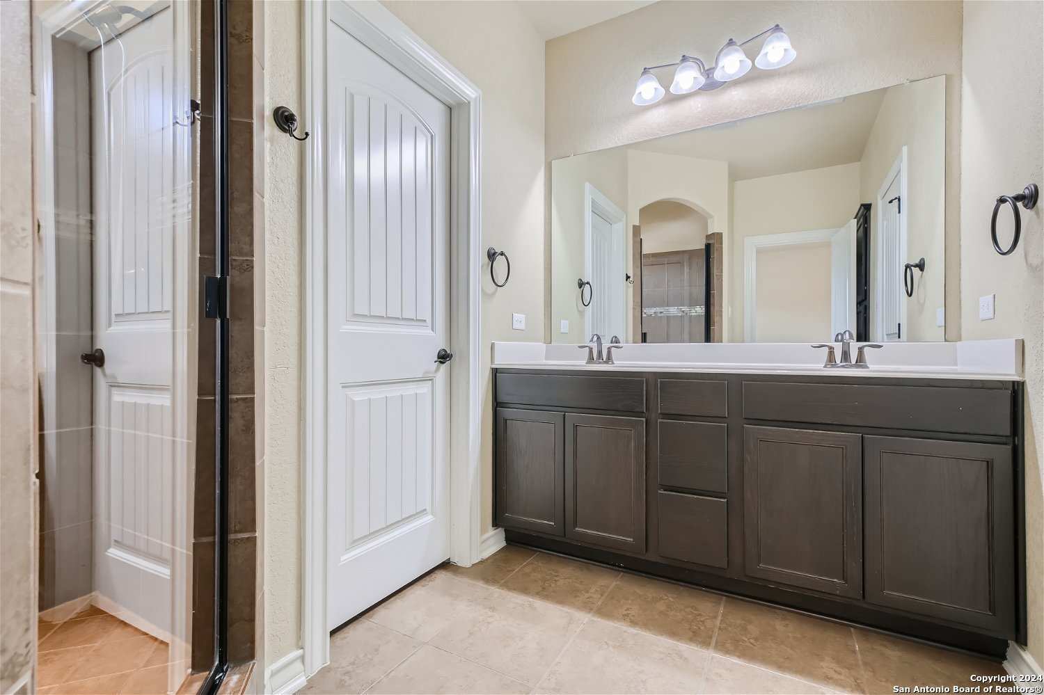15243 COMANCHE HILLS