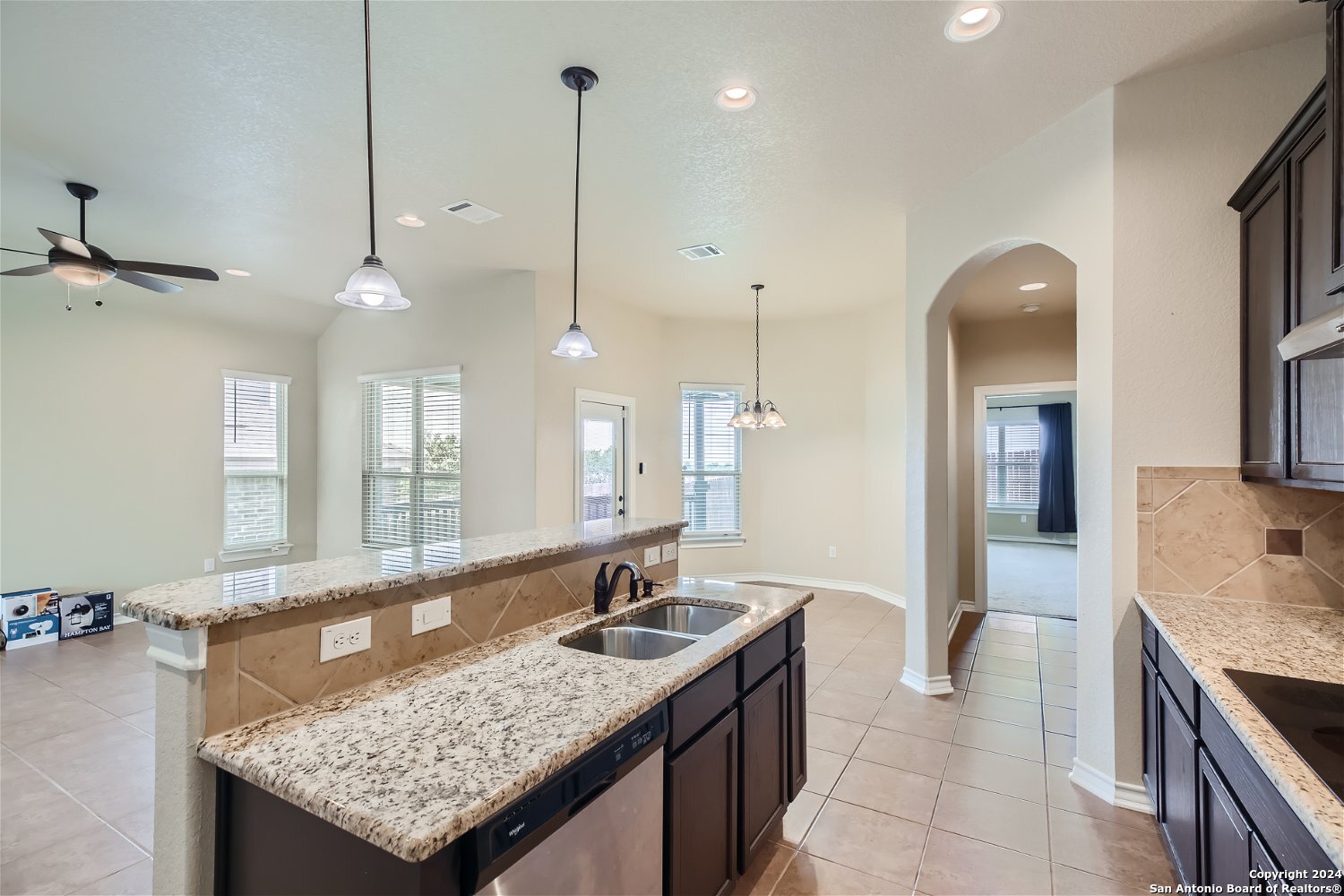 15243 COMANCHE HILLS