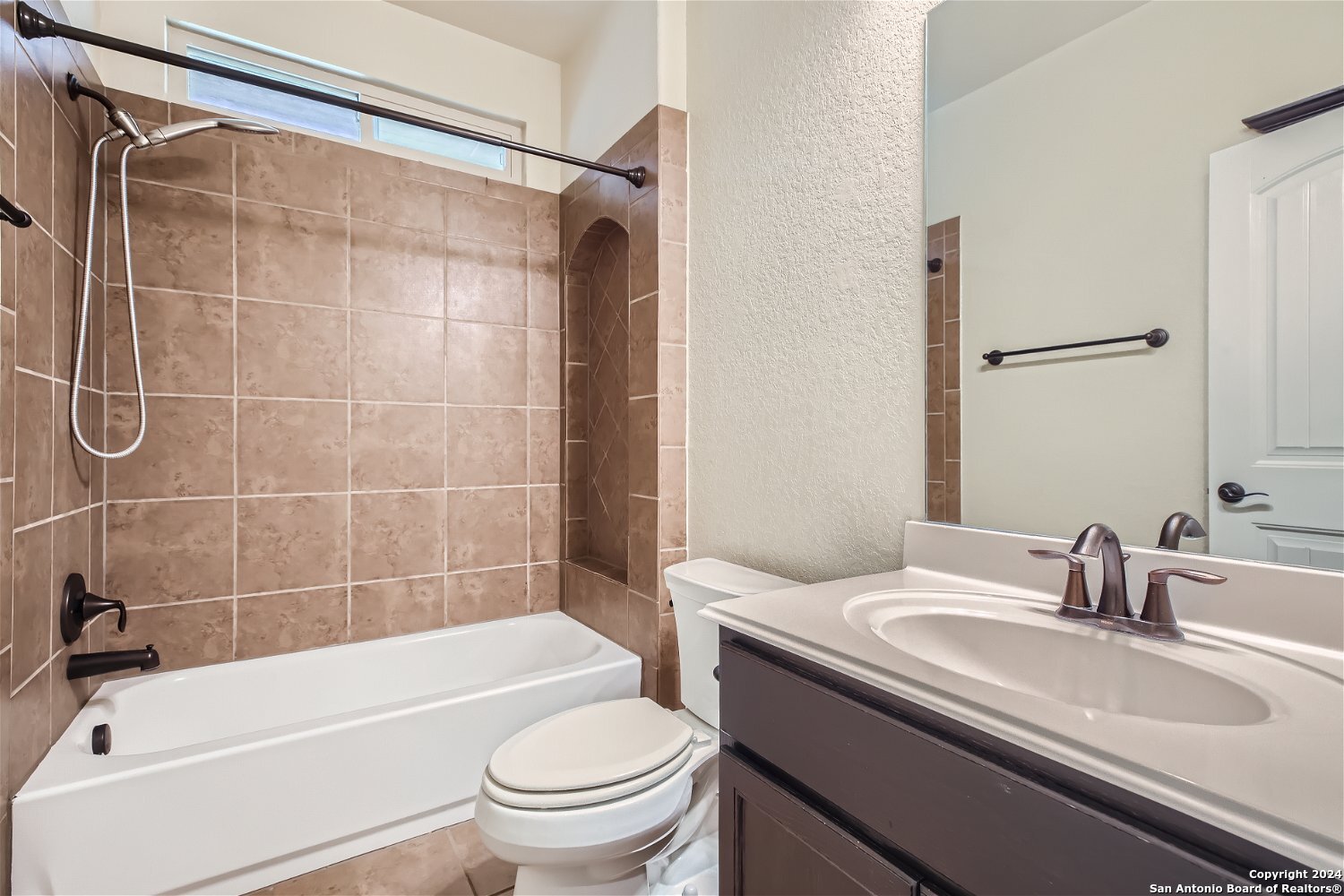 15243 COMANCHE HILLS