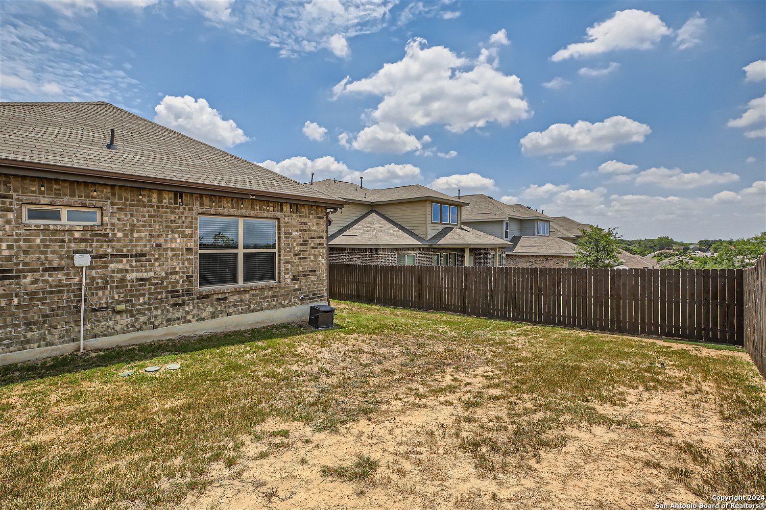 15243 COMANCHE HILLS
