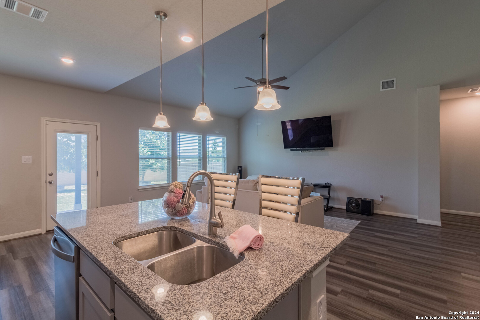 2444 PENNILYNN WAY